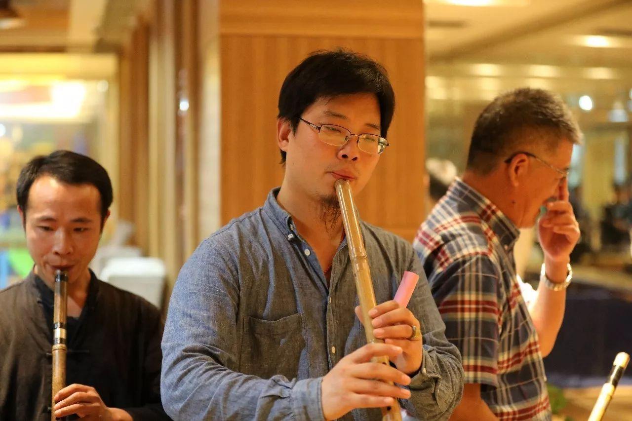 箫园秋分箫友雅集聚于杭州“雪庐”交流箫艺术