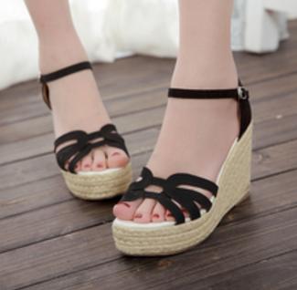 最喜欢的东西被别人无意弄坏了,最喜欢的拖鞋被扔了