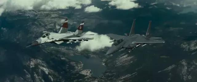 最顶级空战武器大片,央视力推首部空战电影空天猎