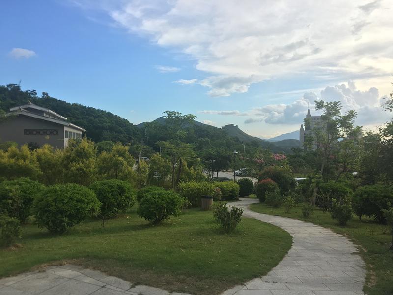 深圳有山有海的公园,深圳藏在地下的公园