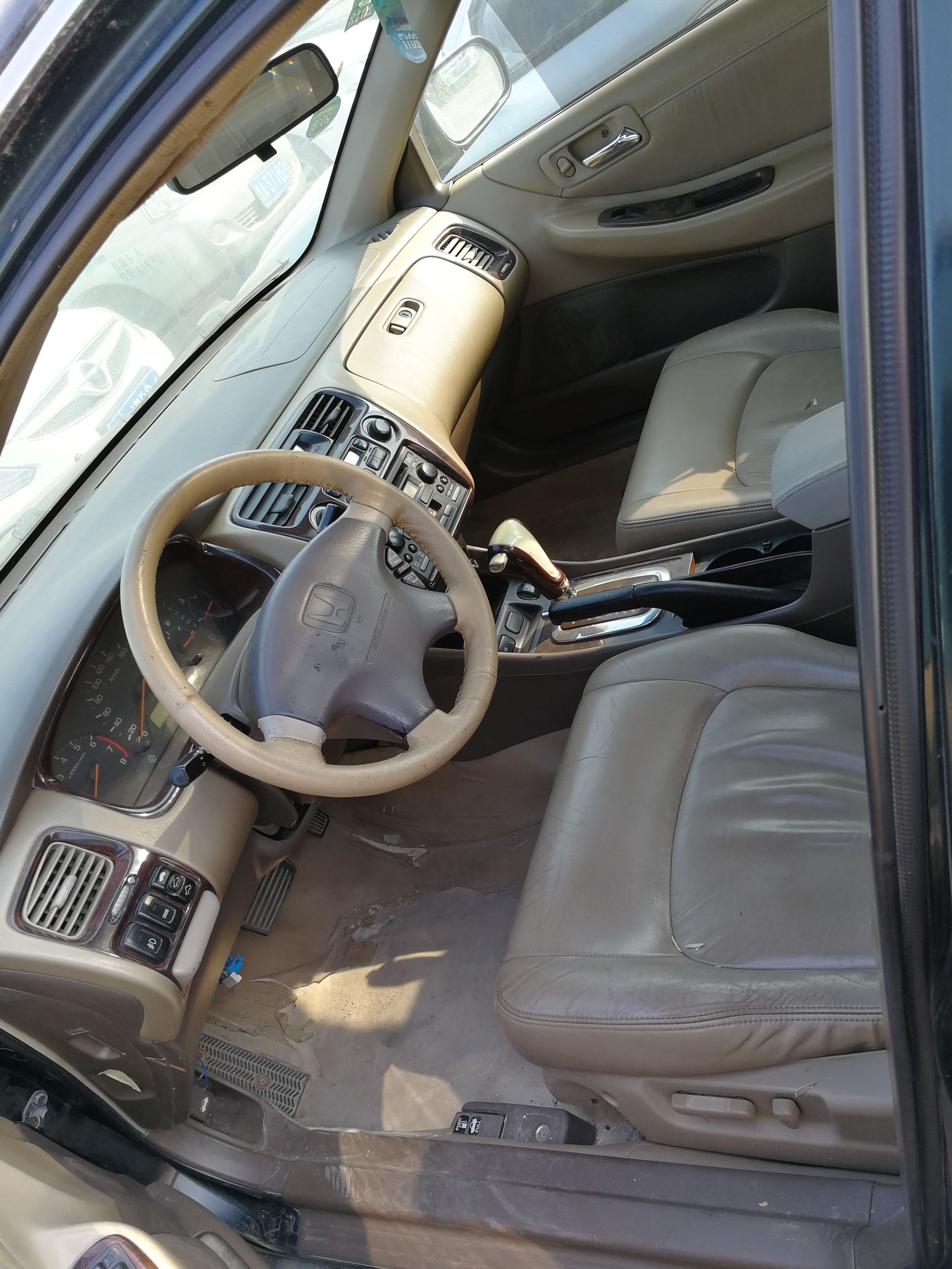 02款雅阁六代能入手吗,02年六代雅阁2.3排量值多少钱