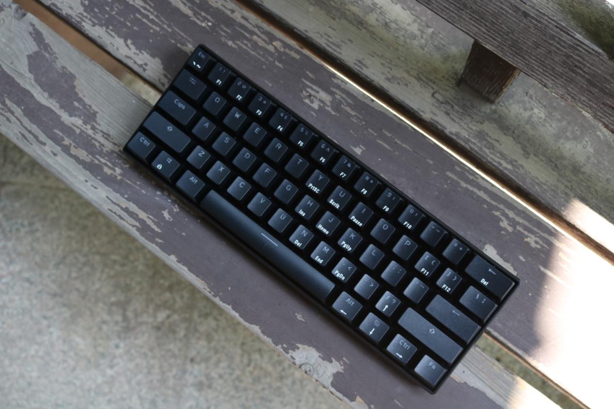 难道是要搅局？德国原厂机械轴仅61键，面积缩小40%不足两百元