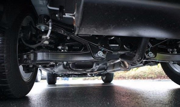 博越手动智尚0-100加速,博越2.0手动挡异响