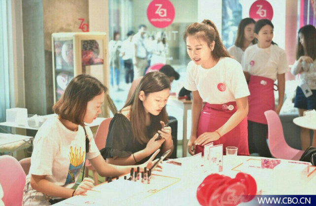 美妆产品快闪店,美妆品牌开快闪店