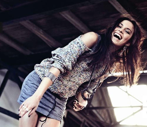 新衣买了很久吊牌没拆能退吗,守着衣服店不敢穿新衣服