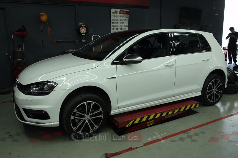 大众高尔夫7改17寸刀锋轮毂,高尔夫改装17寸bbs