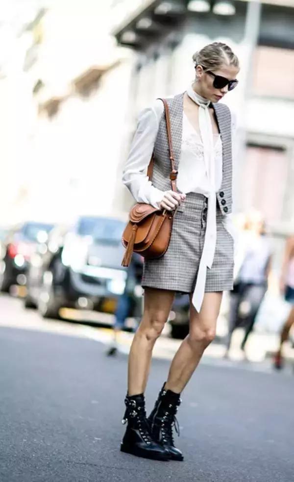 高圆圆背的小众包包,高圆圆同款刺绣包大号还是中号