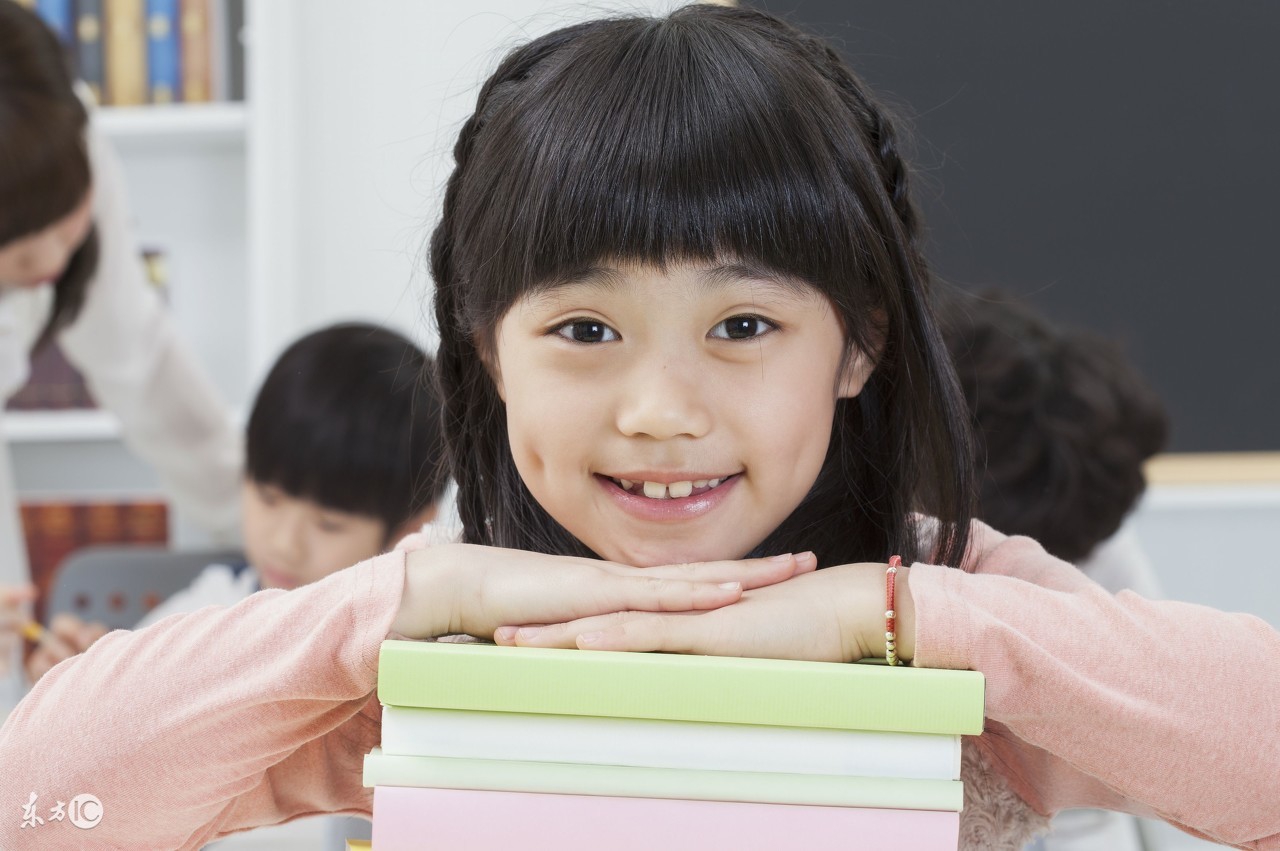 想提高语言表达能力看什么书,提高自己语言表达能力的句子