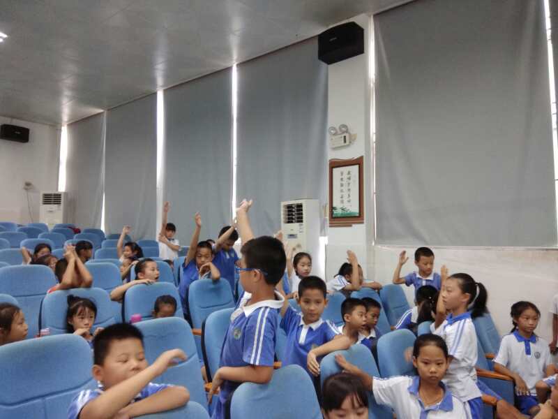 青少年怎样合理营养搭配？食品安全“五进”及食品安全展览活动来到坪山汤坑小学