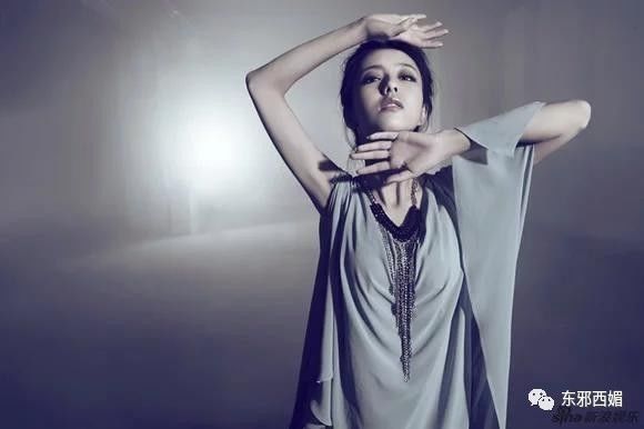 丫丫黄色短发,丫丫超好看短发