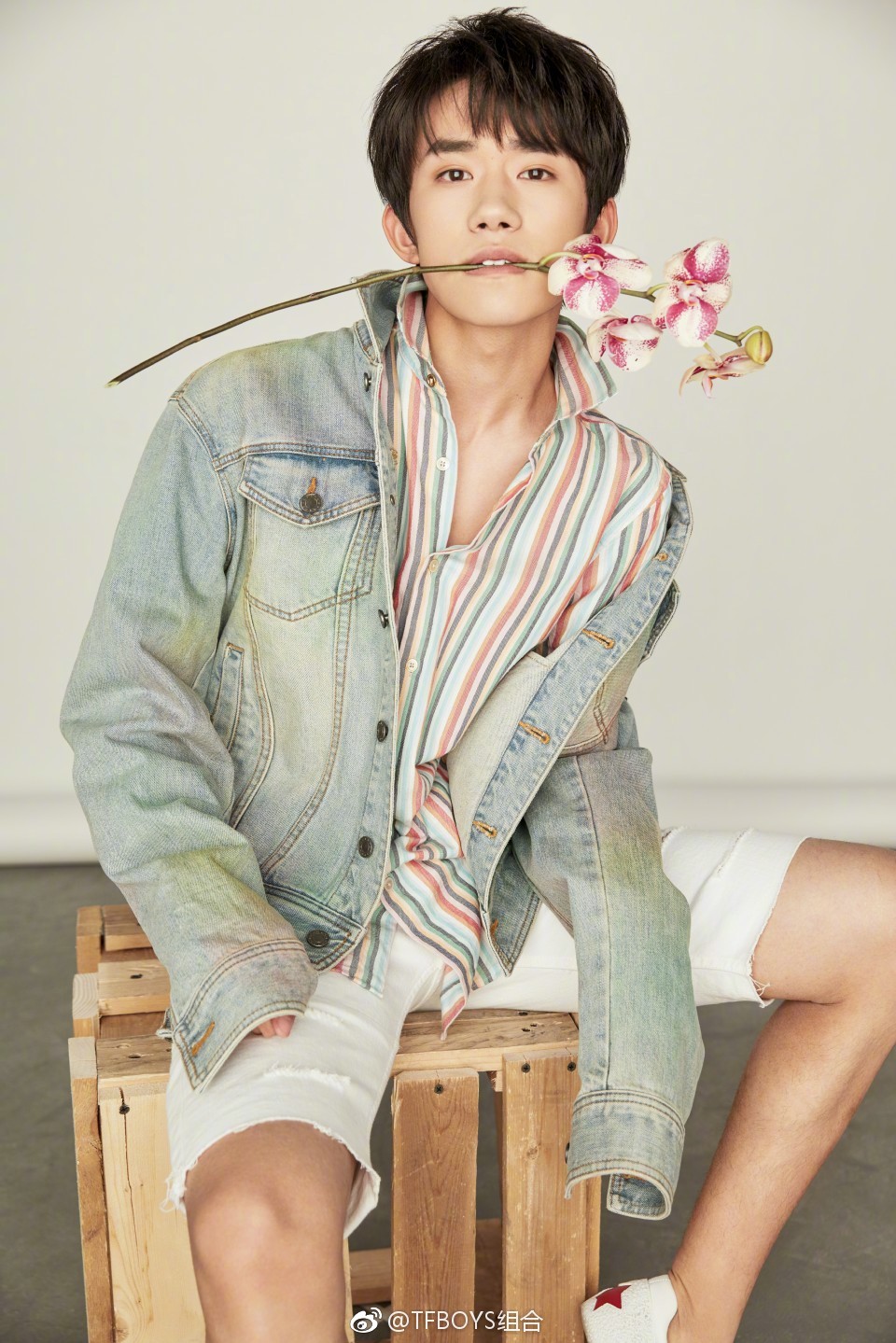 鹿晗易烊千玺聊天视频,鹿晗尬聊