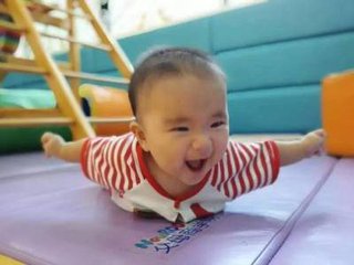 0-1岁的婴儿大运动,2岁半的孩子的大运动发展标准