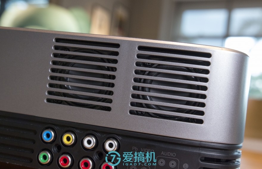 坚果a6投影仪怎么样,投影仪性价比之王千元机