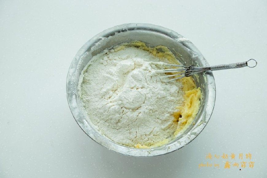 每年抢都抢不到的网红月饼,我做了一大盒,邻居闻到香味都来敲门