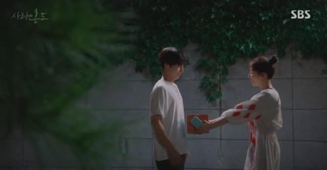 抛开狂撒鸡汤的烂俗剧情,没想到这部剧还有隐藏的看点