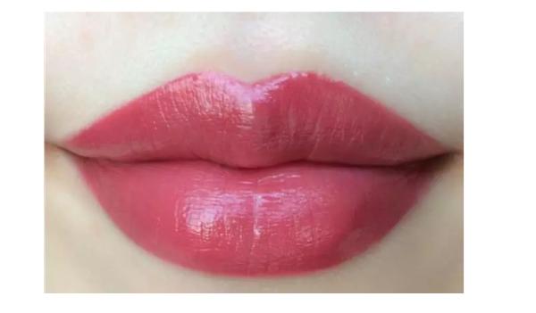 最适合春夏的口红大牌色号,秋冬有什么素颜可涂的口红