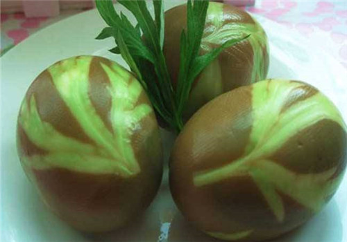 艾叶和什么加一起能祛湿排寒,艾叶和生姜一起怎么炒制热敷