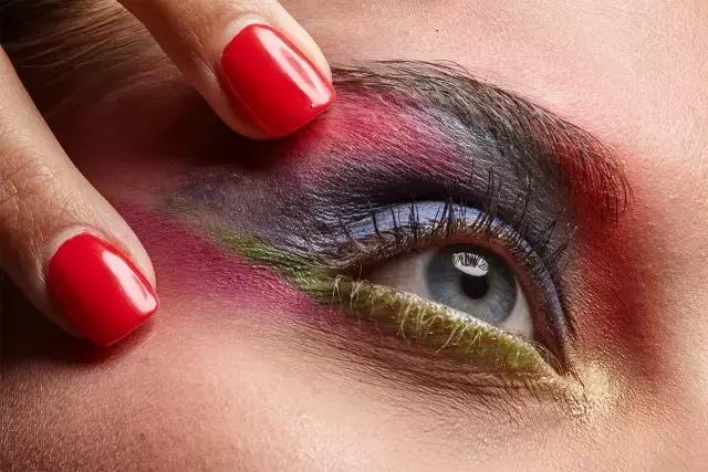 有没有不对皮肤造成负担的彩妆,哪个牌子的彩妆对脸没有伤害