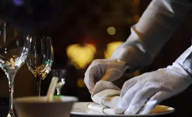 在饭店怎么推销菜品和酒水,菜品和酒水知识