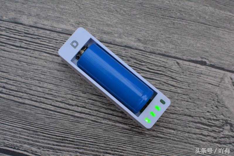 不用螺丝刀如何取下手机的螺丝,不用螺丝刀怎么拆卸手机螺丝