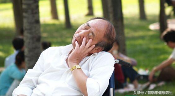 老年人四种可怕信号,老人身体出现哪些信号需要注意