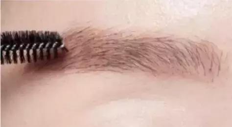 珂莱欧眉笔画法,珂莱欧clio眉笔