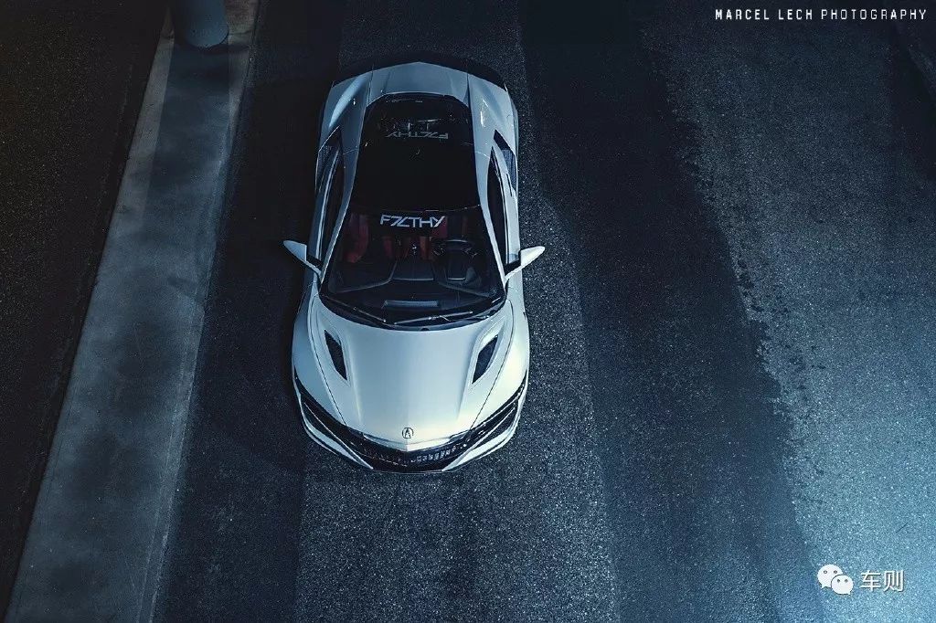 断代了10多年后再次重生的第二代NSX，到底能否对得起这个车名？