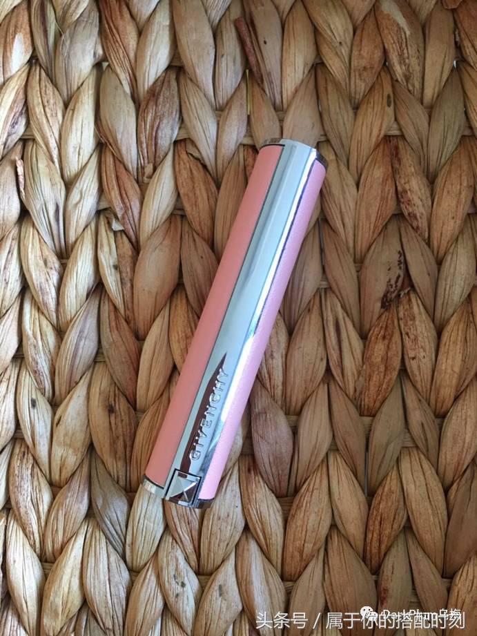 润唇修复的唇膏哪款最好,唇部保湿去死皮唇膏推荐