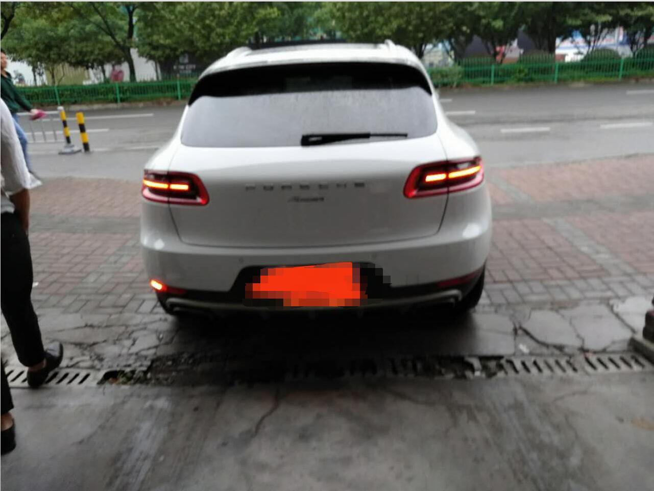 宁波保时捷翻车,宁波保时捷卡宴全损