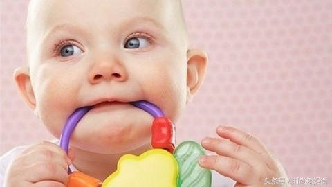 宝宝出牙期的不适感怎么缓解,怎样缓解出牙不适