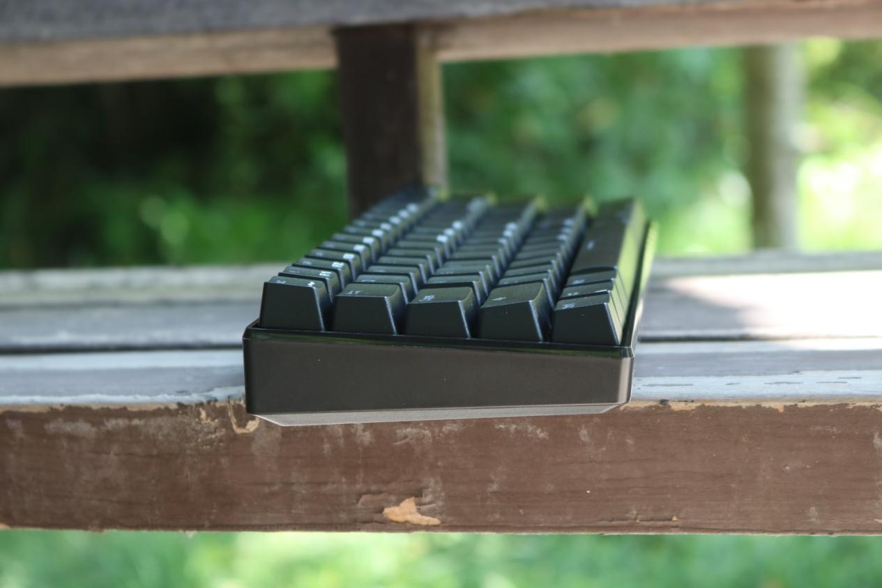 难道是要搅局？德国原厂机械轴仅61键，面积缩小40%不足两百元