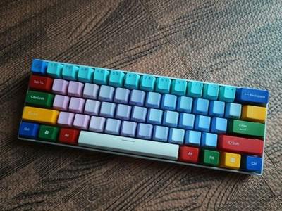 难道是要搅局？德国原厂机械轴仅61键，面积缩小40%不足两百元