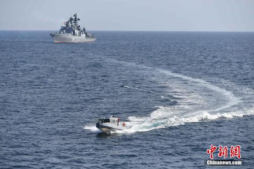 光明早报:贴吧、微博等被罚;节前油价迎两连涨