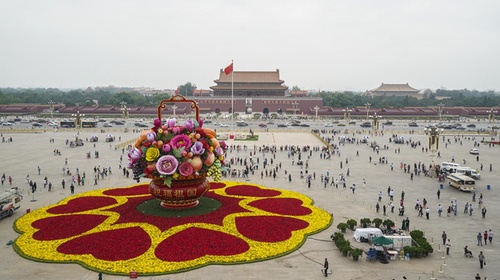 光明早报:贴吧、微博等被罚;节前油价迎两连涨