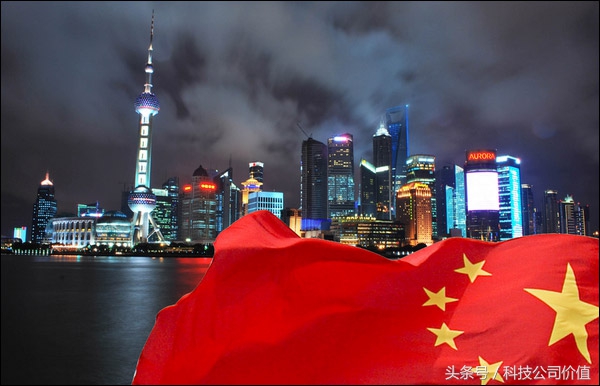 整个加拿大沸腾了!为见他特鲁多“冷落”英国王子和美国第一夫人