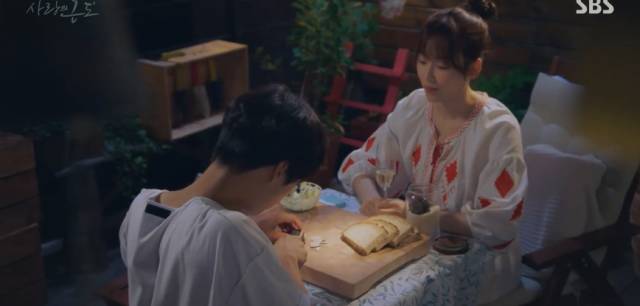 抛开狂撒鸡汤的烂俗剧情,没想到这部剧还有隐藏的看点