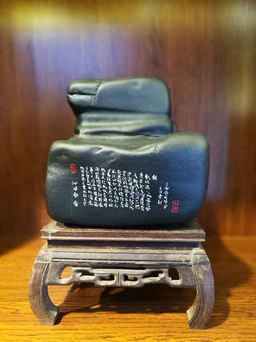 石头上的书法创作,石头上雕刻艺术品