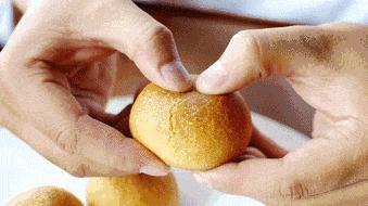 云南火腿月饼才叫真正好吃,云南火腿月饼是用边角料做的