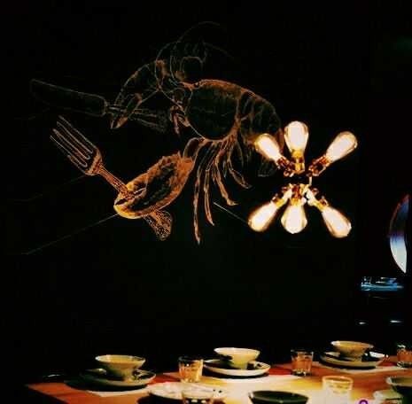 小姐！杭州好，杭州住多了对皮肤好！