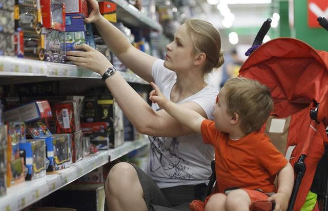 孩子调皮把孩子的脸打了没事不,孩子打了自己的脸