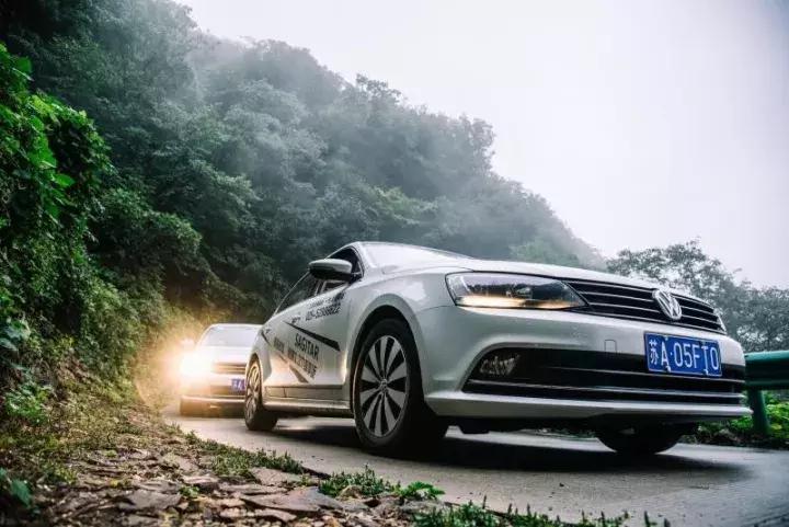 实测百公里油耗最低34,速腾1.2t超越版驾驶感受