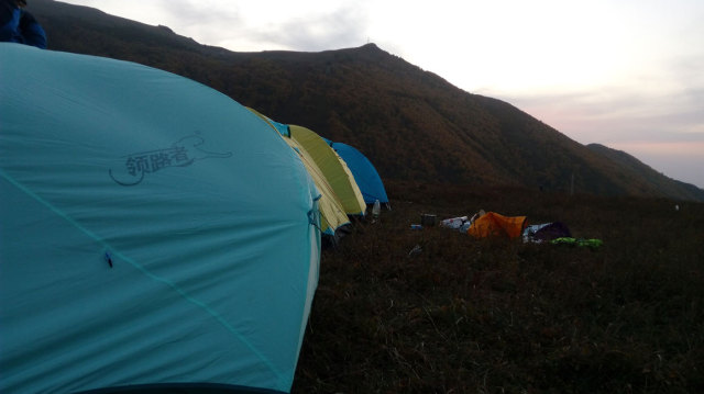 希望以后有时间可以一起去露营,我们还有机会一起去爬山吗