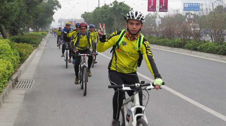 作为北海自行车运动达人,“八达”讲述他的自行车情缘