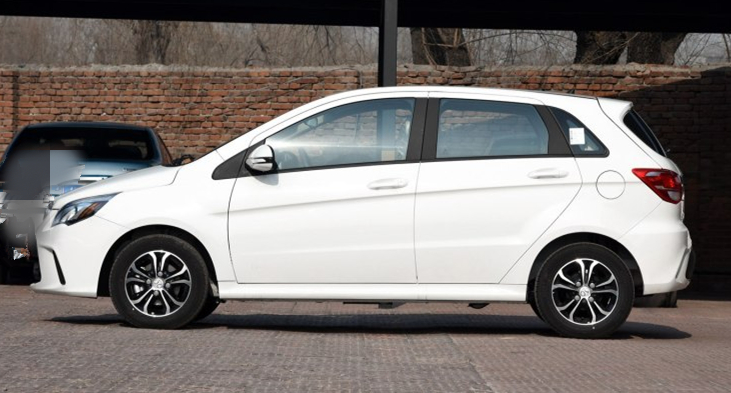 时尚动感的轿车才卖8.99万起,七座大空间1.8t13万首选什么车