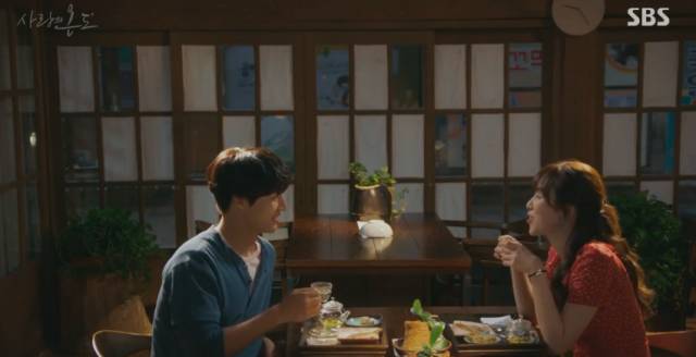 抛开狂撒鸡汤的烂俗剧情,没想到这部剧还有隐藏的看点