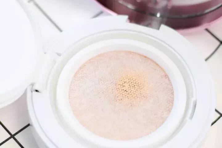 这么多款气垫里，是什么原因让我独宠它一个？