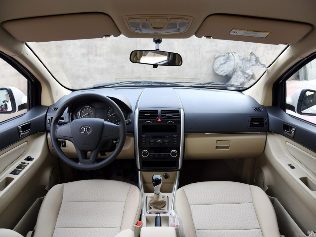 时尚动感的轿车才卖8.99万起,七座大空间1.8t13万首选什么车