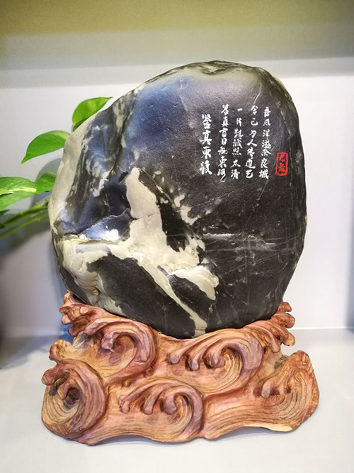 石头上的书法创作,石头上雕刻艺术品