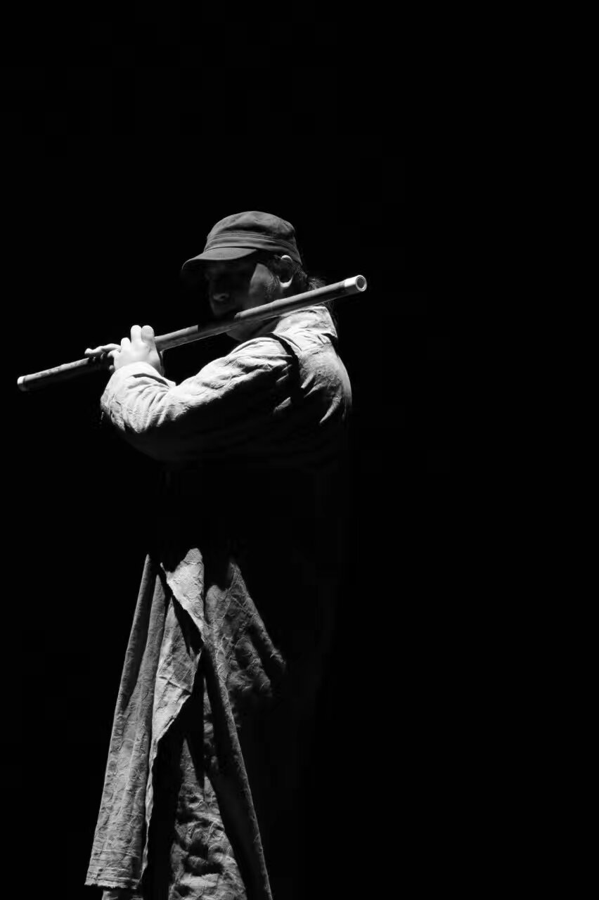 「友」卫星：笛箫、尺八和酒