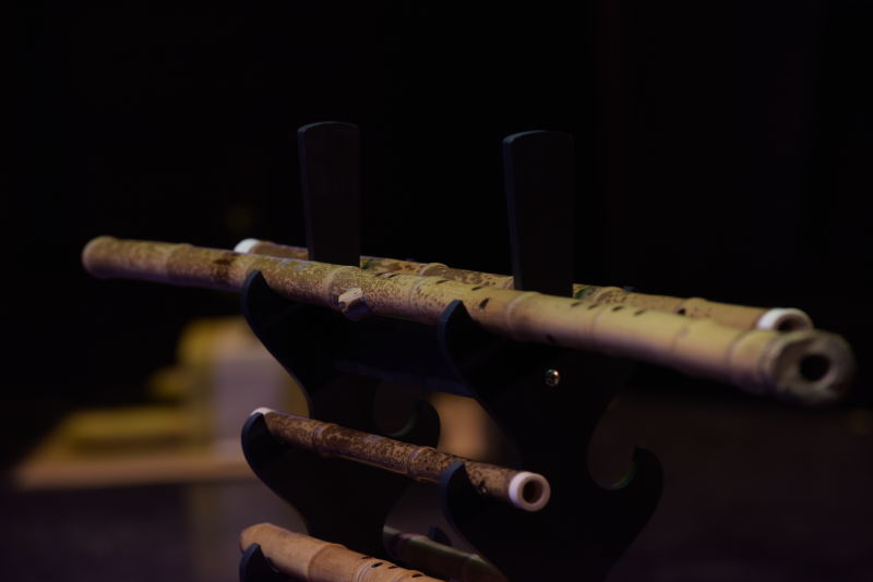 「友」卫星：笛箫、尺八和酒